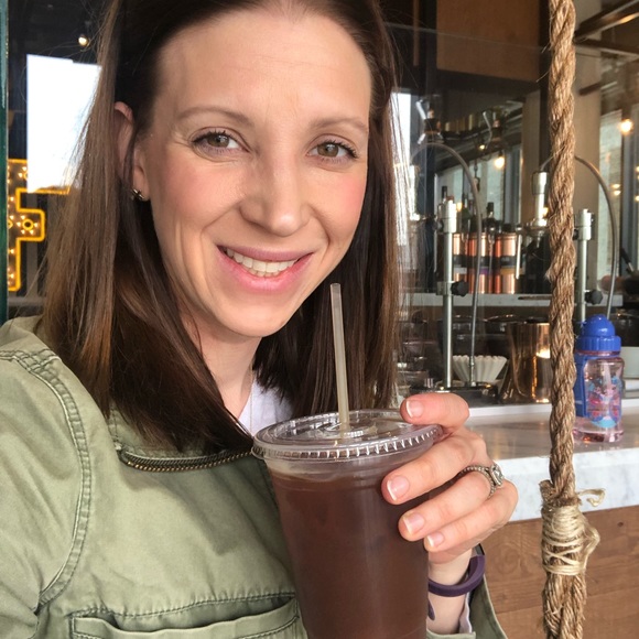 Meet your Posher, Elizabeth - Picture 1 of 1